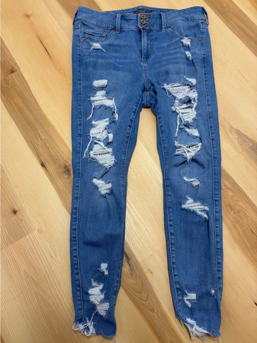 Torrid Super Soft High Rise Destructed Skinny Jeggings Medium Wash 14R